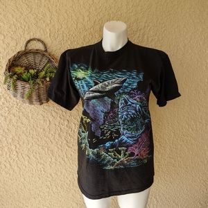 Vintage 93 colorful  tropical fish graphic tee made in USA single stitch size L